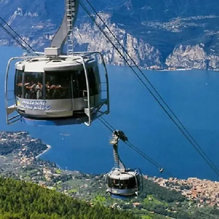 Panoramica 1 *